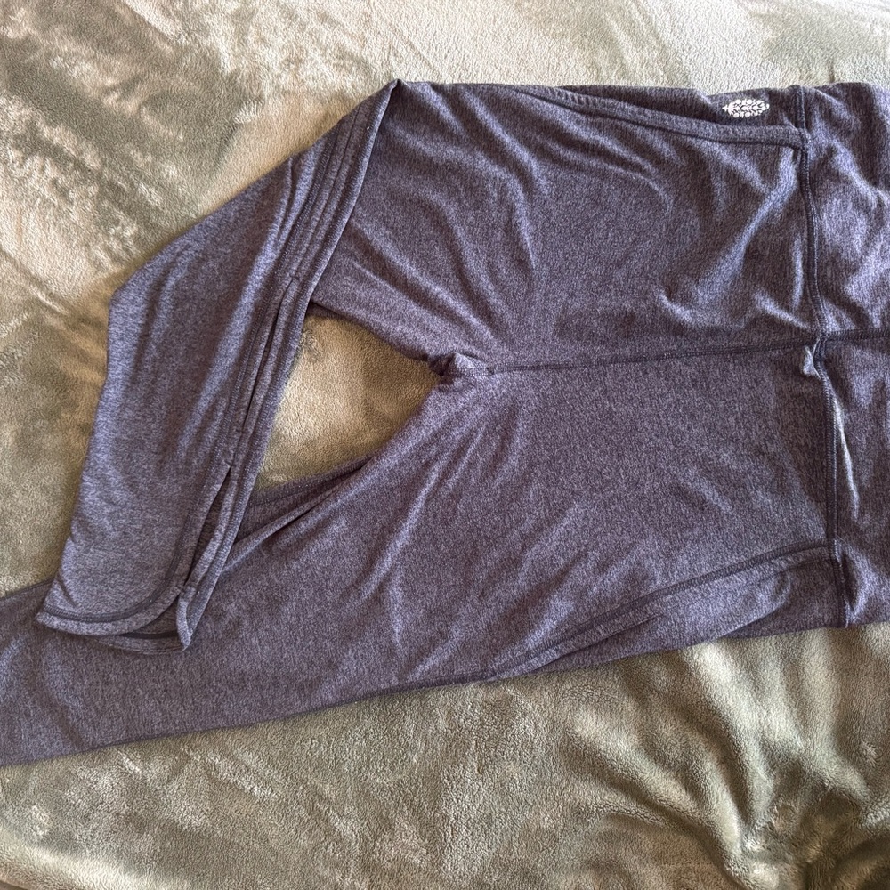 Free People Movement Cutout Cropped Legging - Picture 7 of 8